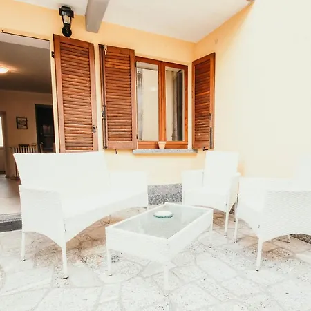 Al Borgo - Lakeside Leisure & Business *